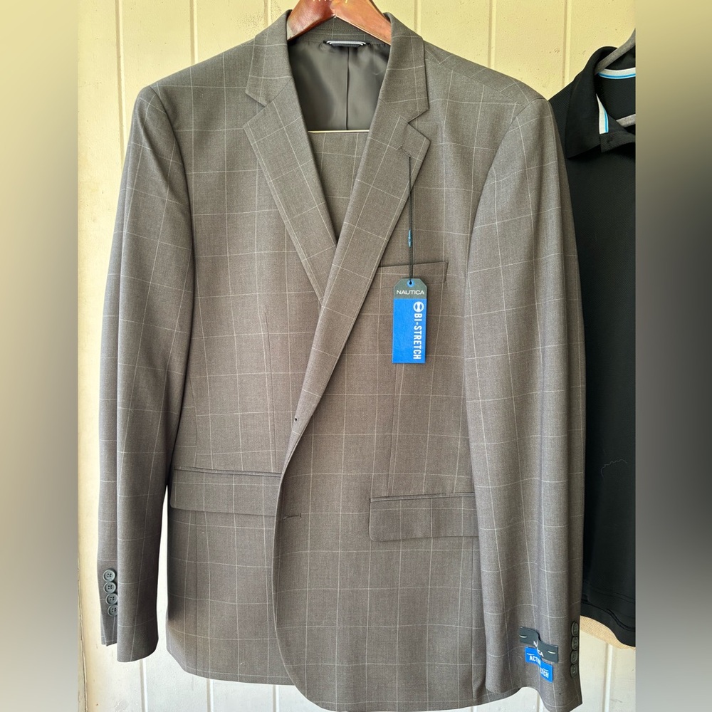 Nautica Suit
